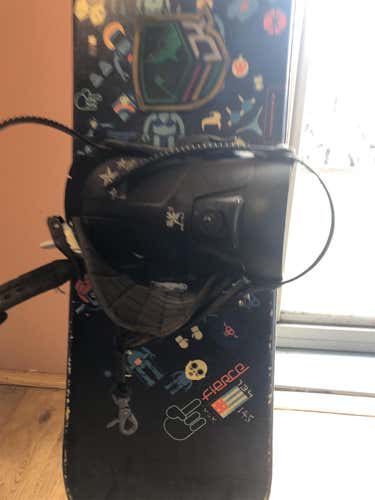 Unisex 131 - 135 CM Fierce Snowboard
