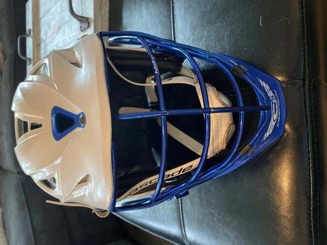 Cascade Helmet Adult
