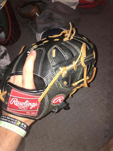 (Trade Only) Renegade First Base Mitt