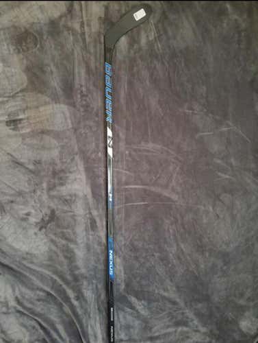 Nexus 1N Hockey Stick Righty P28 Grip