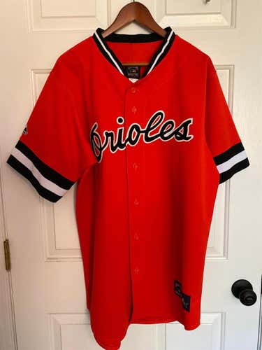 Men's Large Orioles Jersey