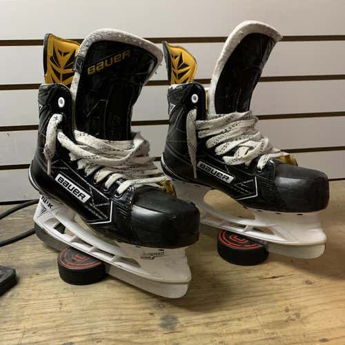 Supreme S190 Hockey Skates Senior Size 7