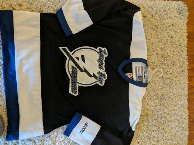 Tampa Bay Lightning Men's Large CCM Jersey Adult
