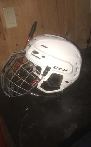 Large CCM Tacks 310 Helmet