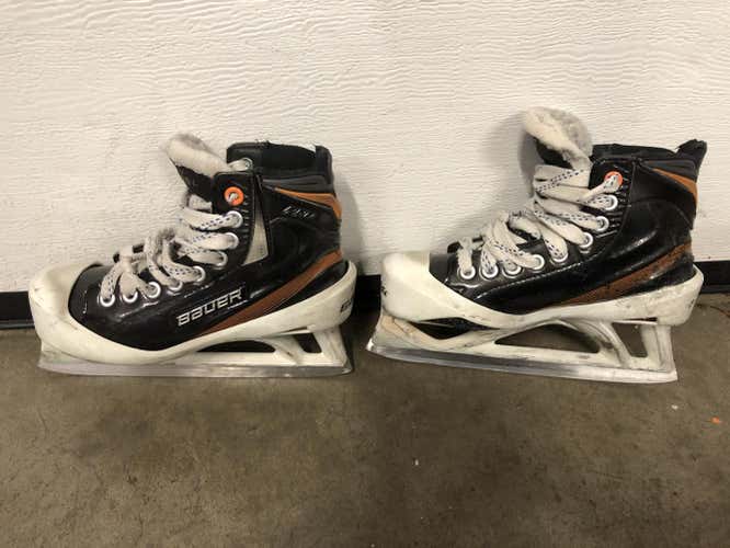Bauer Pro Hockey Goalie Skates Junior Size 2EE