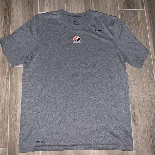 *NEW* Team Canada Large Locker Room Shirt