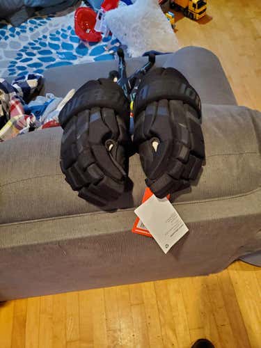 New Warrior Gloves Senior