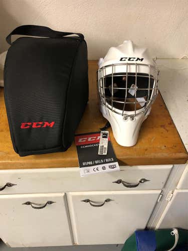 New CCM GFLI.9 Helmet