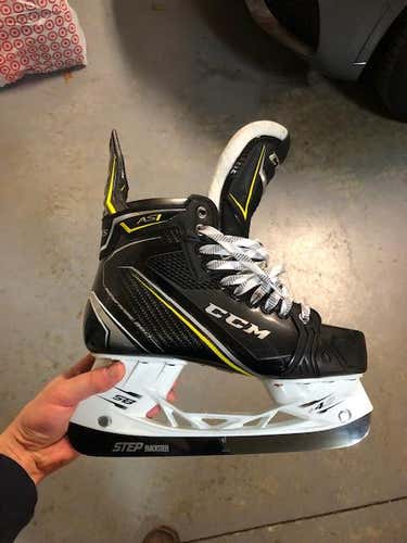 CCM Super Tacks AS1 Hockey Skates Senior Pro Stock Size 7.5