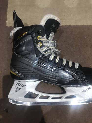Supreme 170 Hockey Skates Senior  Size 7.5