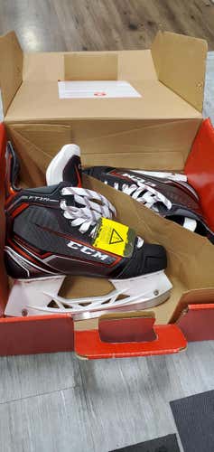 New CCM JetSpeed FT370 Hockey Skates Senior Size 7.5