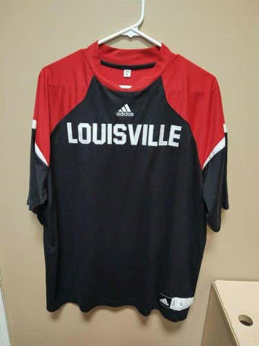 New Adidas Men’s Louisville Cardinals Short Sleeve Shooting Shirt Large Z27308