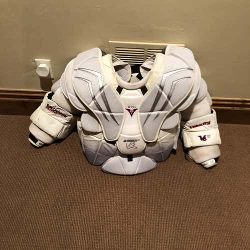 Woll Pro Return Vaughn V6 Chest Protector