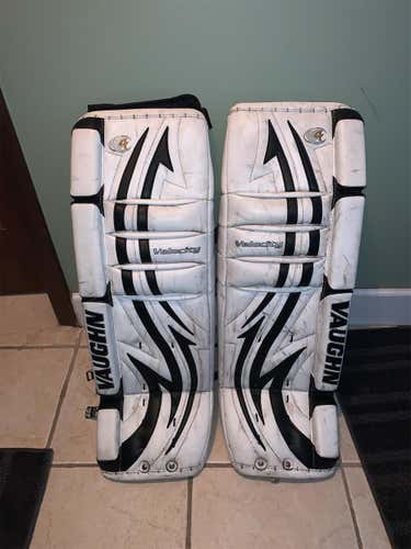 30" Velocity V4 Goalie Leg Pads Junior