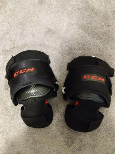 CCM KPPRO Knee pads and Reebok garter