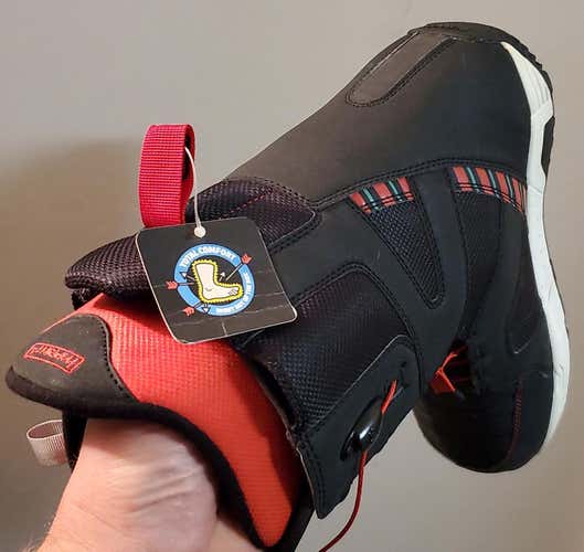 Burton Moto Snowboard (US Size 9.5) Black & Red Boots