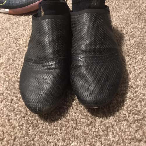 Unisex Men's 10.0 (W 11.0) Nike Cleats