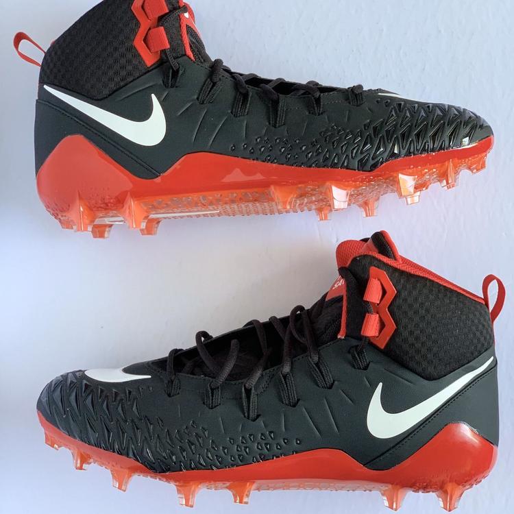 savage cleats