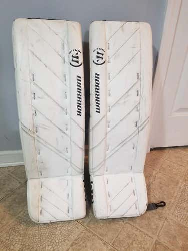 28" Warrior Ritual G4 Goalie Leg Pads Junior