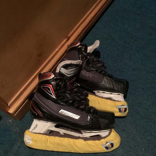 Vapor X700 Hockey Goalie Skates Senior Size 7