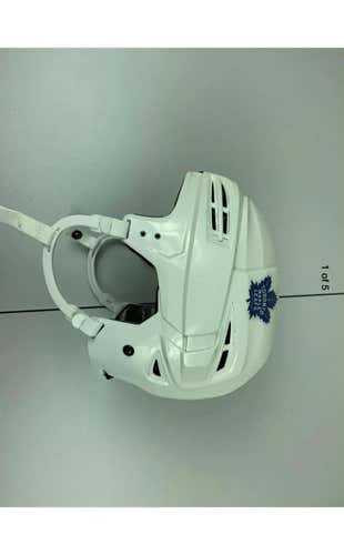 Medium Re-Akt 100 Helmet Pro Stock