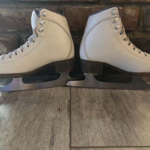 Riedell Figure Skates Size 1