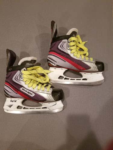 Bauer Vapor X3.0 Hockey Skates Junior Size 4.5 *REDUCED*