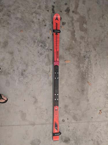 181 - 190 cm Atomic Redster FIS GS Skis