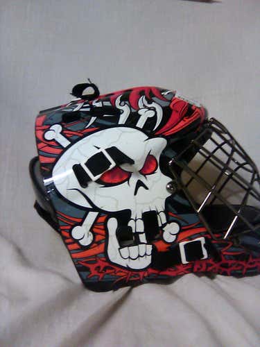 Skull Goalie Mask Junior