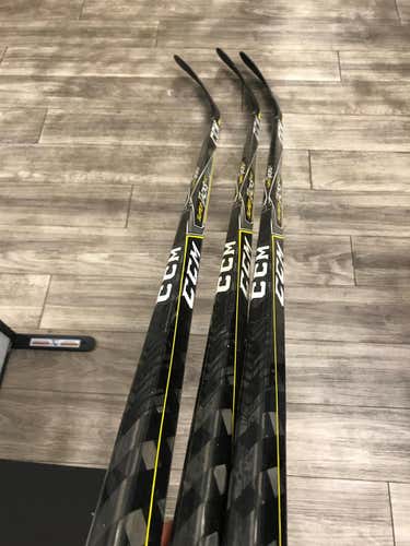 2 pack CCM Super Tacks 2.0 - RH P90 (P29) 95flex (61")
