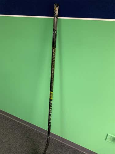Supreme 2S Pro Hockey Stick Righty Unknown Senior Pro Stock
