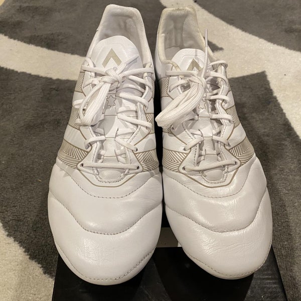 Unisex Men's 10.0 (W 11.0) ACE Cleats