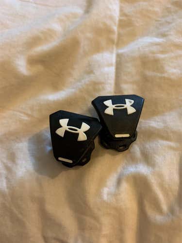 Under Armour visor clips.