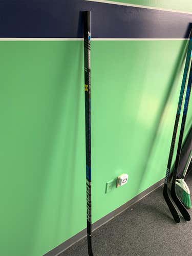 Nexus 2N Pro Hockey Stick Lefty Unknown Senior Pro Stock