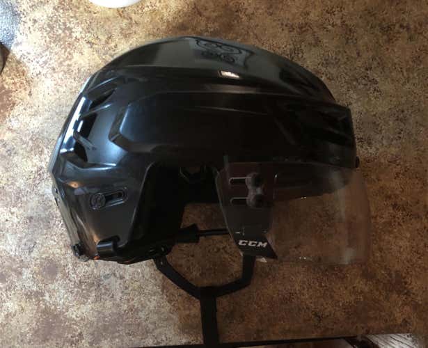 New Large Tacks 710 Helmet W/ Visor