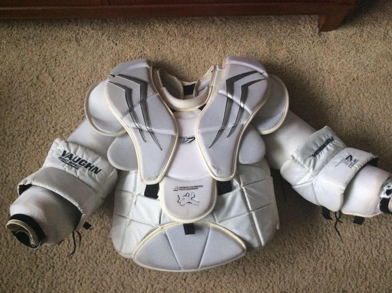 Large Vaughn Velocity V7 XF Pro Carbon Chest and Arm Protector Goalie Chest Protector Senior