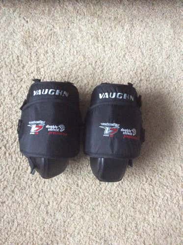 Vaughn V7 XR Pro Knee Protector