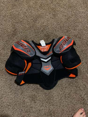 Men's Medium Bauer Compression Senior