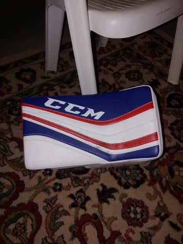 CCM Premier R1.9 Goalie Gloves & Blockers Regular Senior