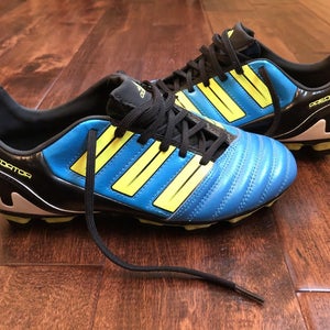 New - Adidas Predator Soccer Cleats - Kid's / Youth - Size 5