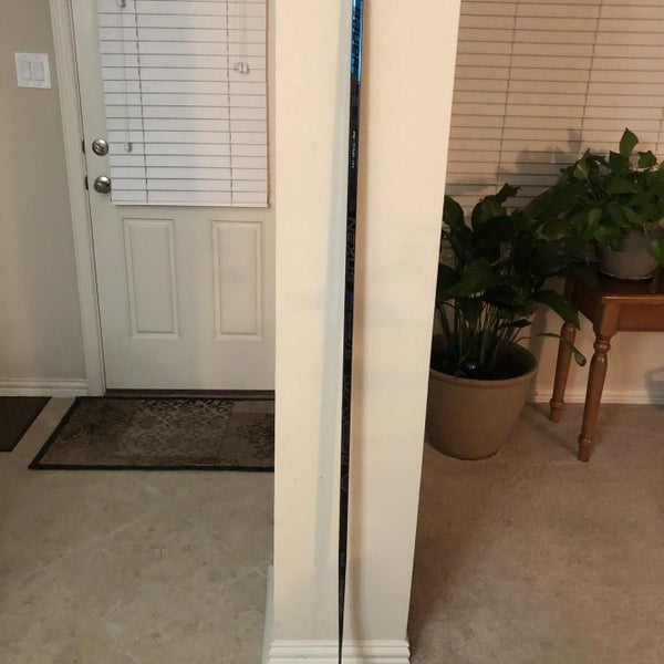 New Nexus 2N Pro Hockey Stick Righty Mid Senior