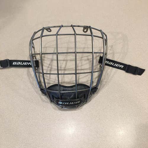 Medium Re-Akt Cage  Senior