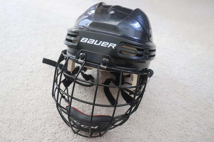 Bauer 4500 Hockey Helmet Size Large with CCM 580 Cage