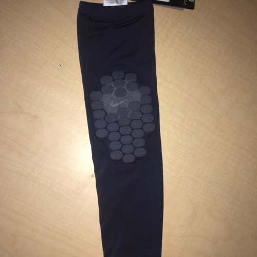 Men's Nike Pro Combat Hyperstrong Vis Elbow Sleeve