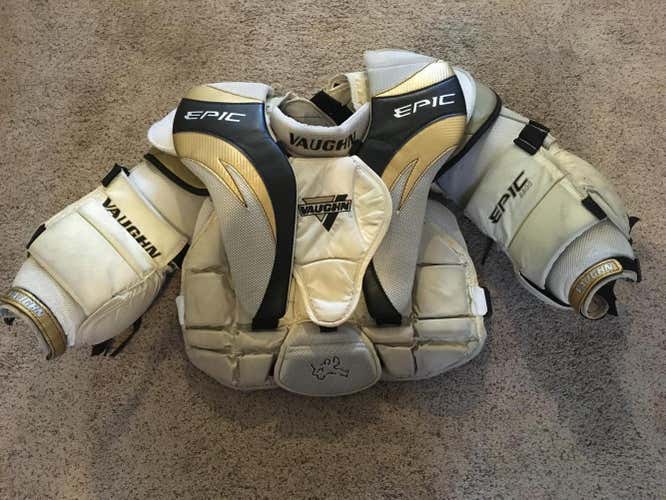 Medium Vaughn Epic 8800 Goalie Chest Protector Senior