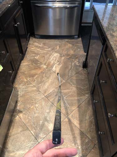 Like New Bauer 1S Supreme Matthews P92 RH Griptac 77 Flex Sr Lie 6