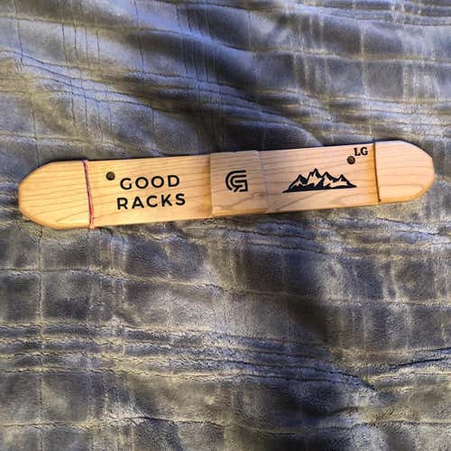 Wall Mount Ski Rack