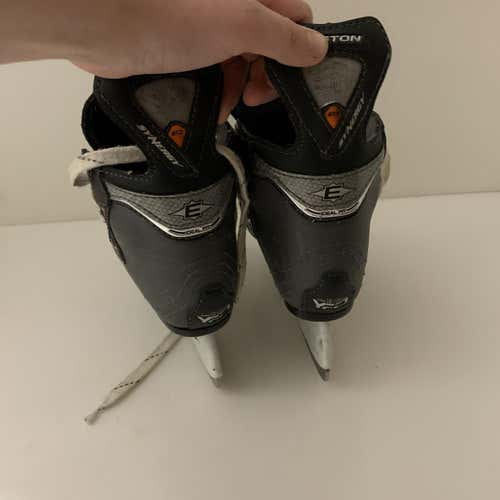 E 24 Hockey Skates Youth Pro Stock Size 10