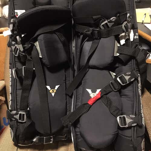 24" Velocity V5 Goalie Leg Pads Junior