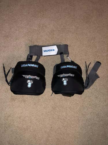Vaughn Velocity VE8 Pro Intermediate Knee Guards